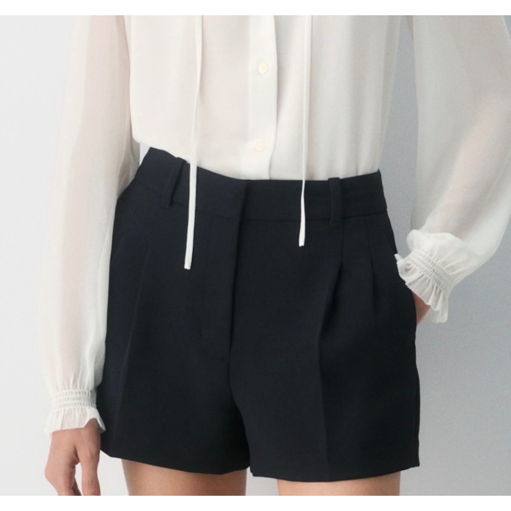 Aritzia Wilfred Effortless Shorts 5" Inseam Black Old Money Preppy Boho 0